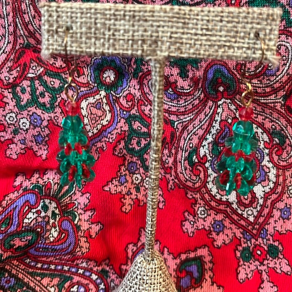 Christmas tree earrings, pierced. - Picture 2 of 7